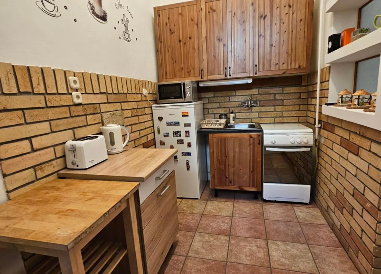 The Greenest Vintage Lodging Budapest Apartment