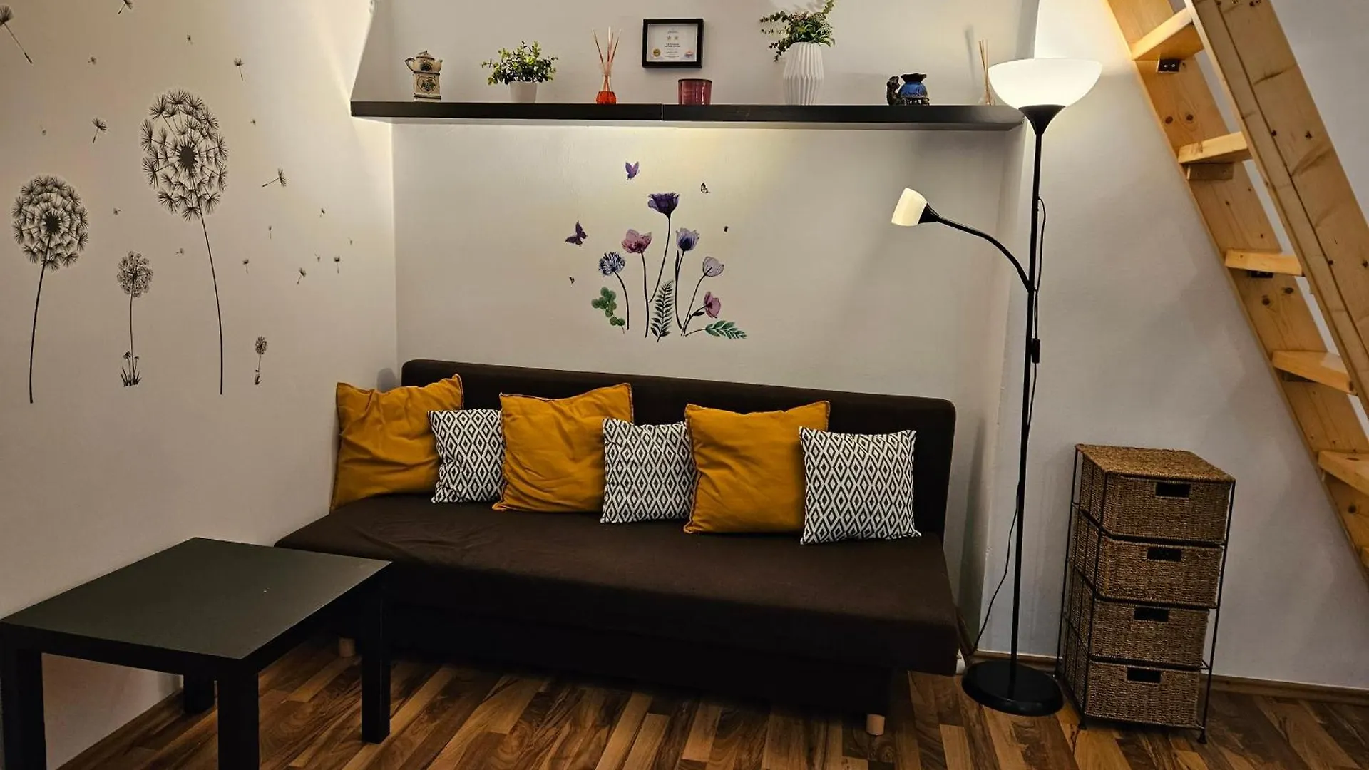 The Greenest Vintage Lodging Budapest Apartment